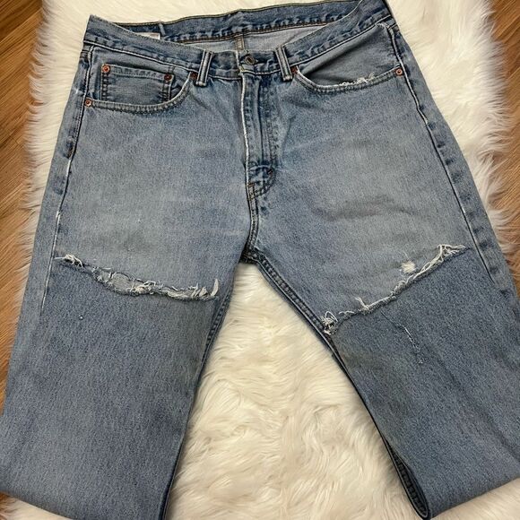 Levi’s Y2K 505 Relaxed Fit Lighter Wash Jeans DIY 35x27 - Picture 1 of 11